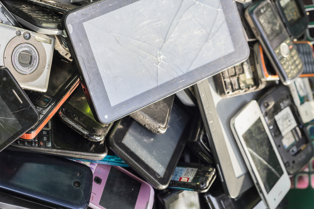 Dispose of Broken Cell Phones
